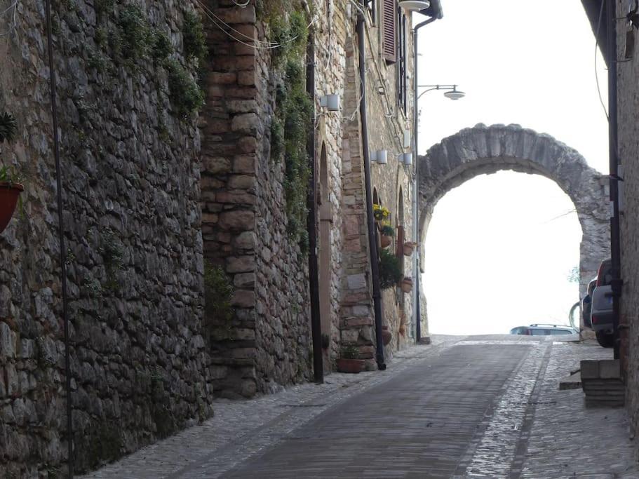 La Cantina Dei Cappuccini Spello Luaran gambar